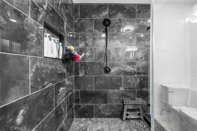 9846 Tamarind Avenue, Bloomington, CA 92316