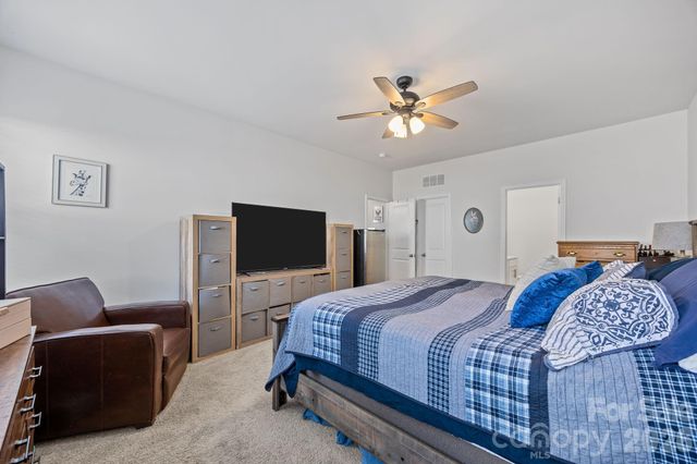 209 Marathon Lane, Candler, NC 28715