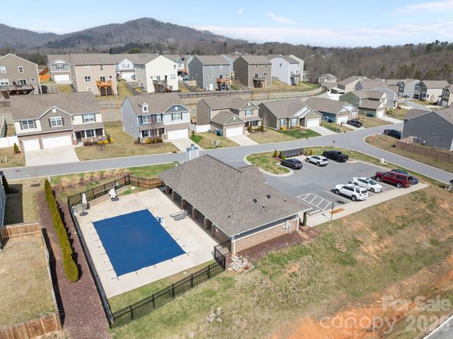 209 Marathon Lane, Candler, NC 28715