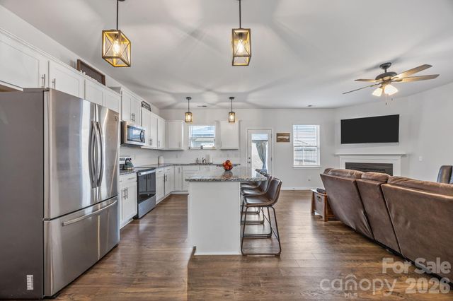 209 Marathon Lane, Candler, NC 28715