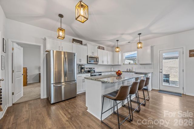 209 Marathon Lane, Candler, NC 28715