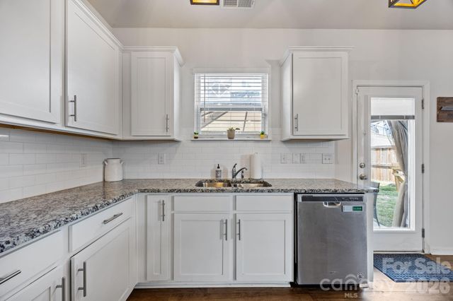 209 Marathon Lane, Candler, NC 28715