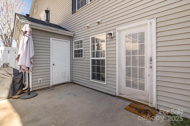 9562 Littleleaf Drive, Charlotte, NC 28215