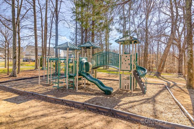 9562 Littleleaf Drive, Charlotte, NC 28215