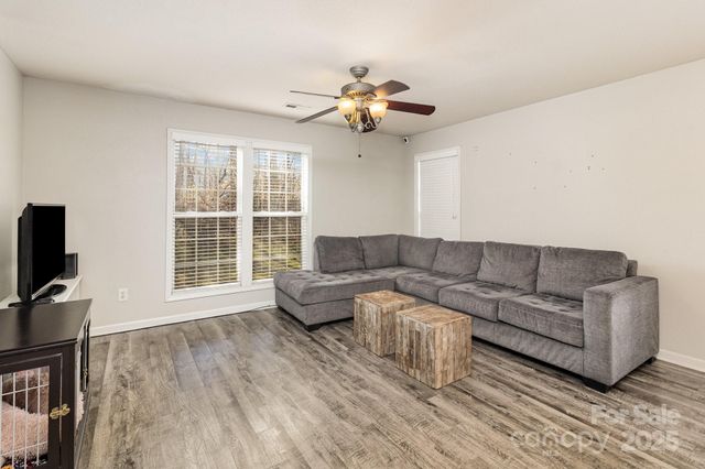 9562 Littleleaf Drive, Charlotte, NC 28215