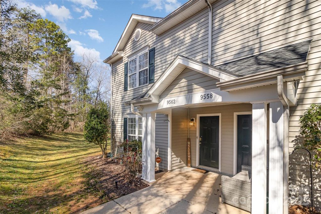 9562 Littleleaf Drive, Charlotte, NC 28215