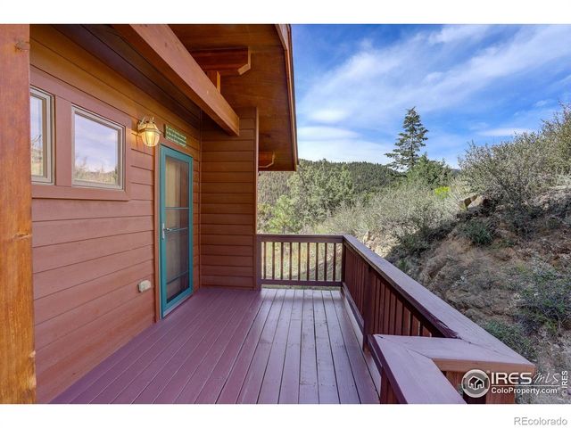 575 Bulwark Ridge Drive, Glen Haven, CO 80532