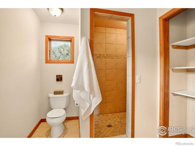 575 Bulwark Ridge Drive, Glen Haven, CO 80532