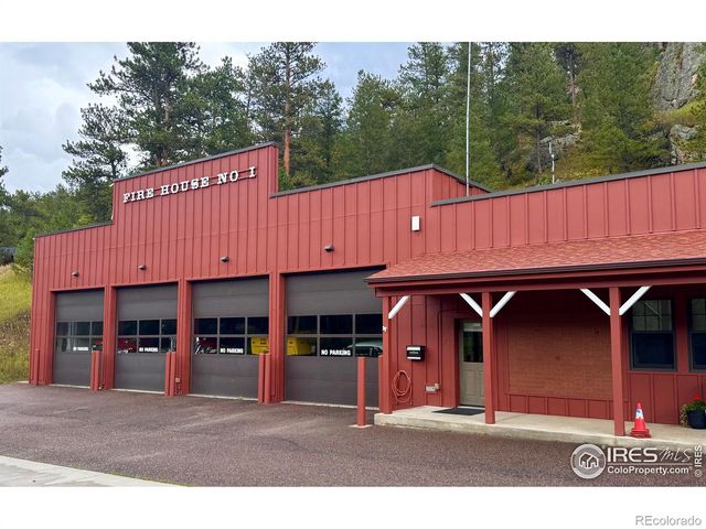 575 Bulwark Ridge Drive, Glen Haven, CO 80532