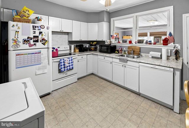 402-404 WASHINGTON, Hainesport, NJ 08036