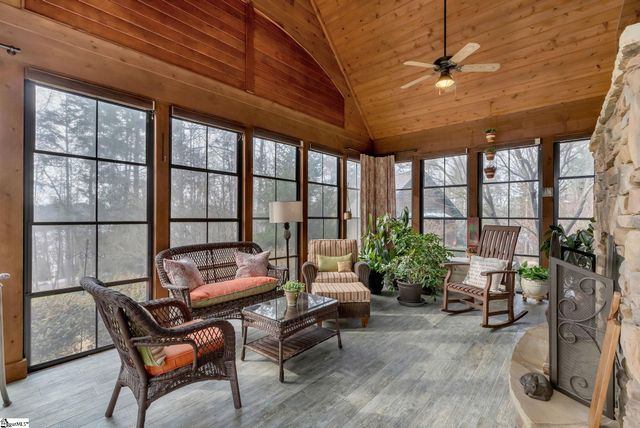 511 Palmer Way, Sunset, SC 29685