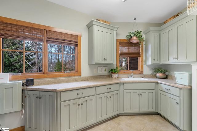 511 Palmer Way, Sunset, SC 29685