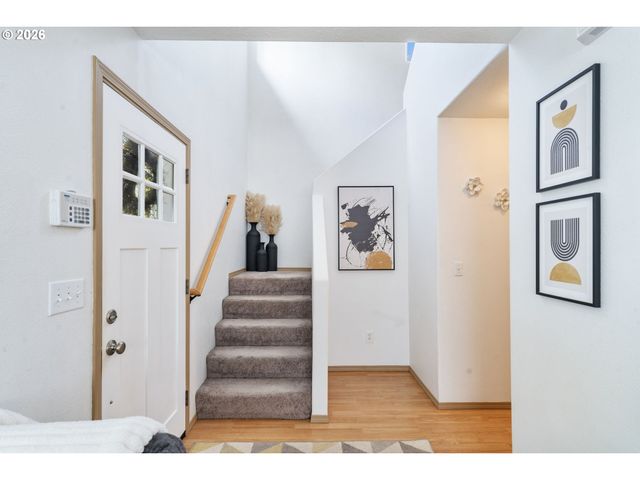 8253 N BLISS St, Portland, OR 97203