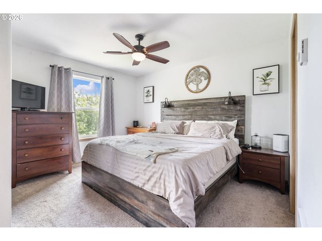8253 N BLISS St, Portland, OR 97203