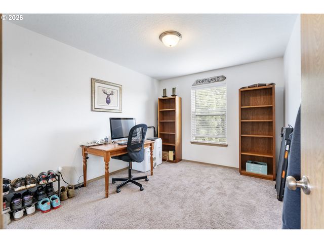 8253 N BLISS St, Portland, OR 97203