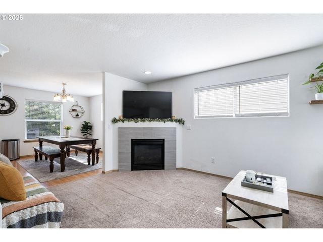 8253 N BLISS St, Portland, OR 97203