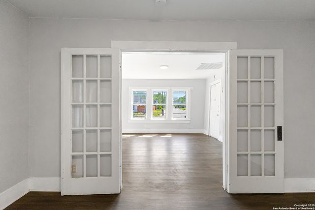 1007 Pine, San Antonio, TX 78210