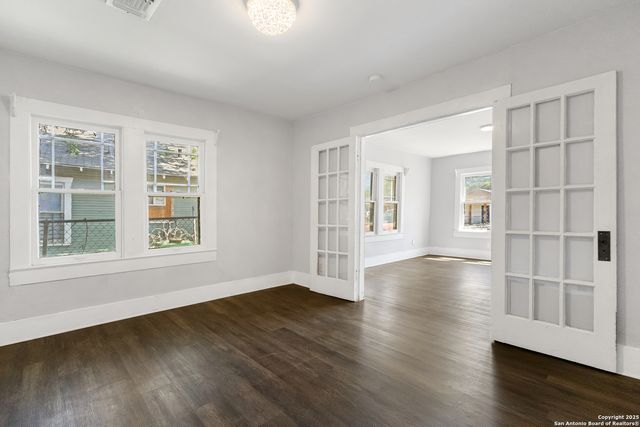 1007 Pine, San Antonio, TX 78210