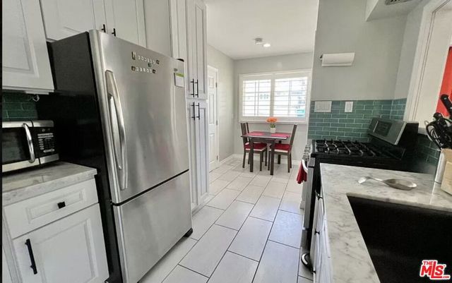 710 Venice Way 1-2, Inglewood, CA 90302