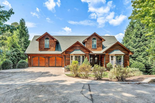 308 Sterling CIR, Union Hall, VA 24176