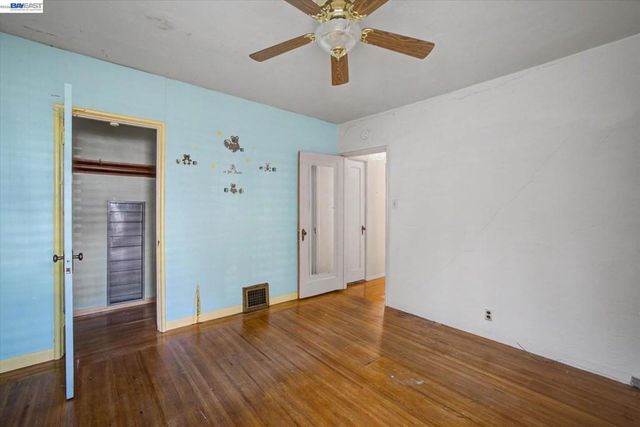 2972 El Monte Ave, Oakland, CA 94605