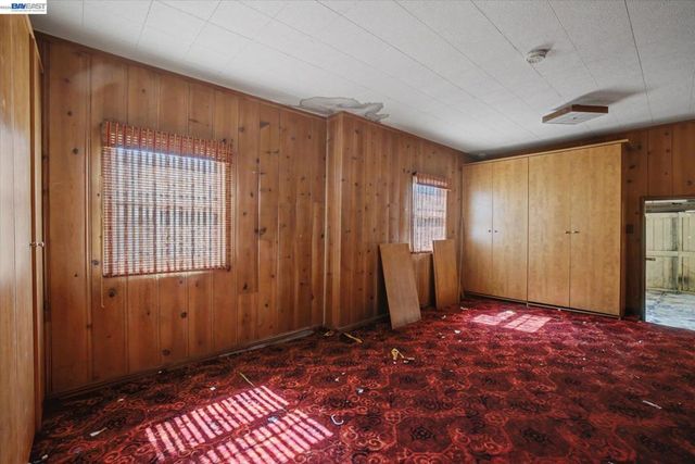 2972 El Monte Ave, Oakland, CA 94605