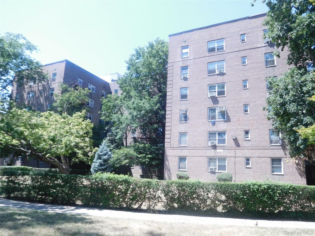 147-35 38th Ave B44, Flushing, NY 11354 — photo 2