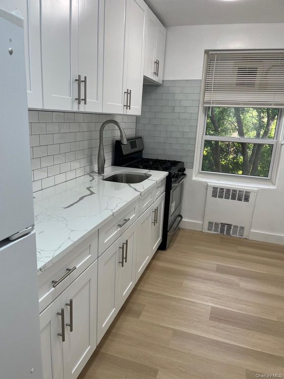 147-35 38th Ave B44, Flushing, NY 11354 — photo 5