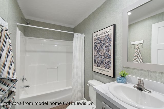 6801 Lewis Drive SE, Winnabow, NC 28479