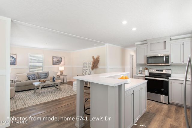 6801 Lewis Drive SE, Winnabow, NC 28479