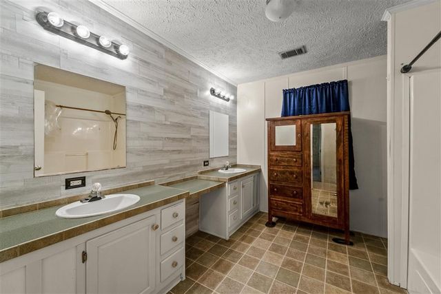 1740 Owens Street, Sulphur, LA 70663