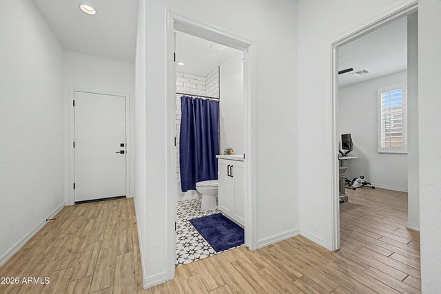 1993 W HIDE Trail, Phoenix, AZ 85085