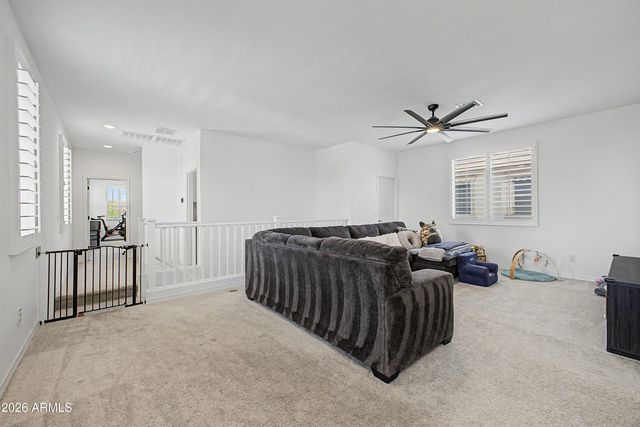 1993 W HIDE Trail, Phoenix, AZ 85085