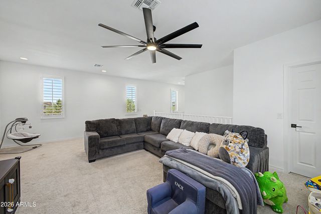 1993 W HIDE Trail, Phoenix, AZ 85085