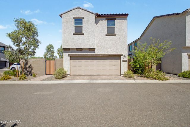 1993 W HIDE Trail, Phoenix, AZ 85085