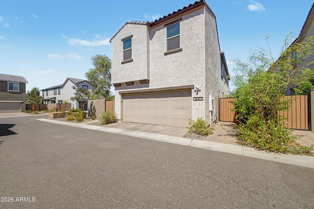 1993 W HIDE Trail, Phoenix, AZ 85085