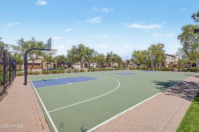 1993 W HIDE Trail, Phoenix, AZ 85085
