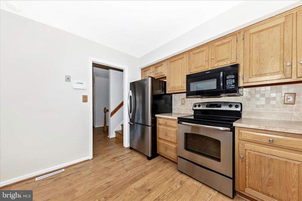 Image 14 of property listing at 8211 WINTER SNOW CT, Frederick, MD 21702