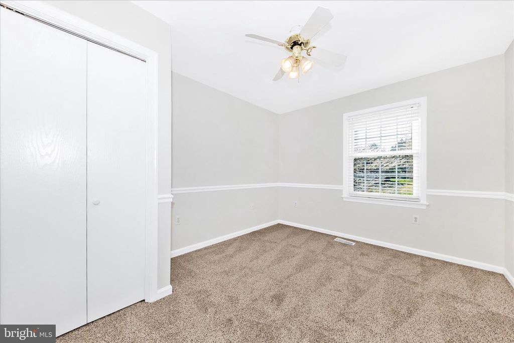 Image 19 of property listing at 8211 WINTER SNOW CT, Frederick, MD 21702