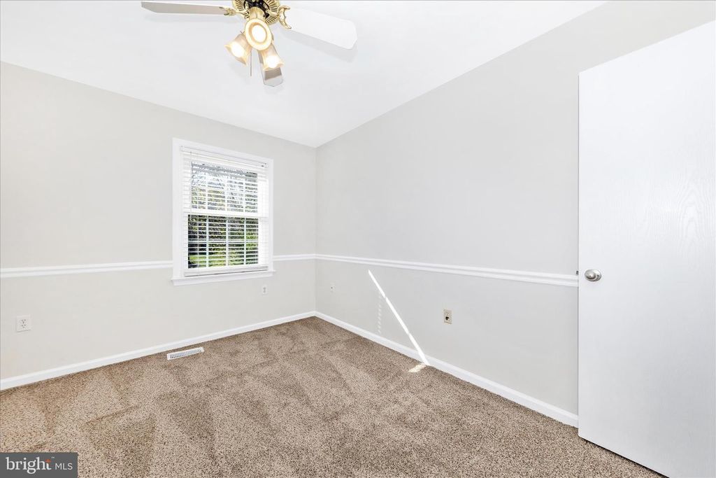 Image 20 of property listing at 8211 WINTER SNOW CT, Frederick, MD 21702