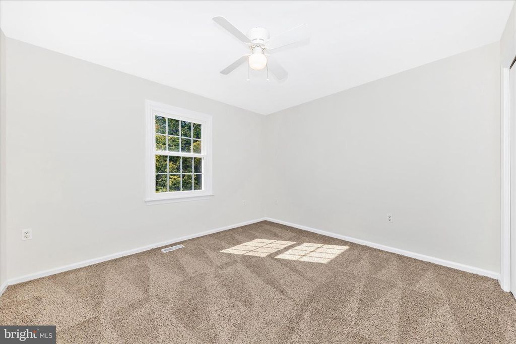 Image 21 of property listing at 8211 WINTER SNOW CT, Frederick, MD 21702