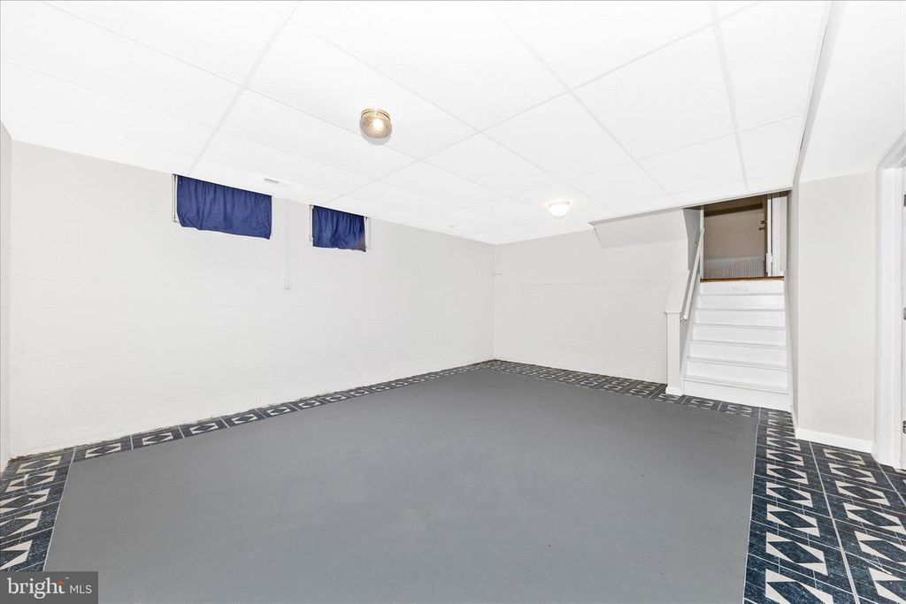 Image 35 of property listing at 8211 WINTER SNOW CT, Frederick, MD 21702