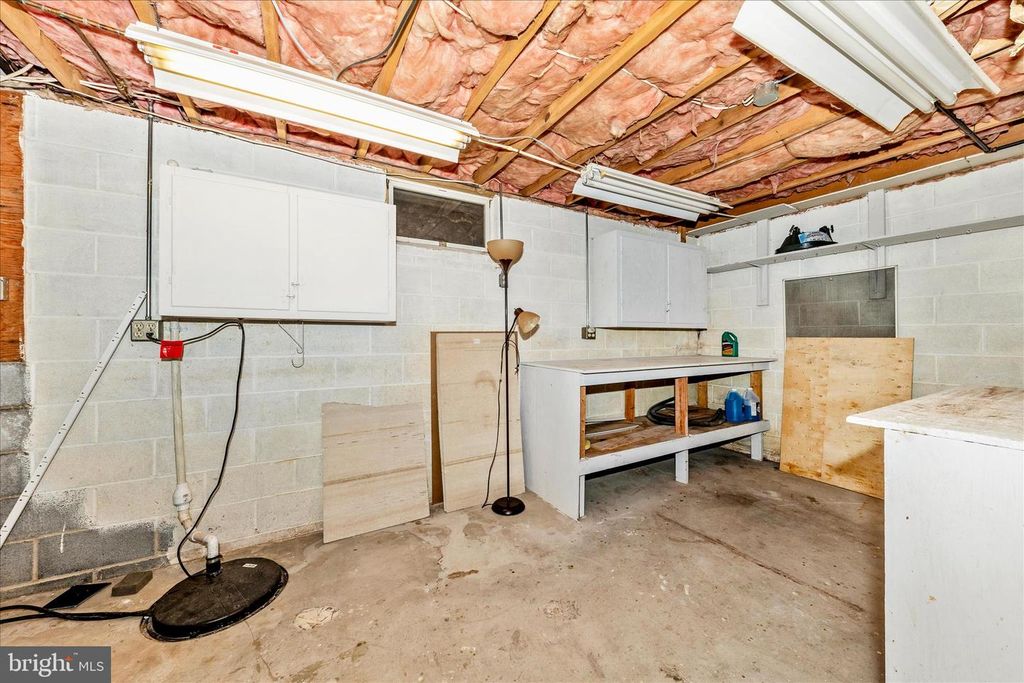 Image 36 of property listing at 8211 WINTER SNOW CT, Frederick, MD 21702