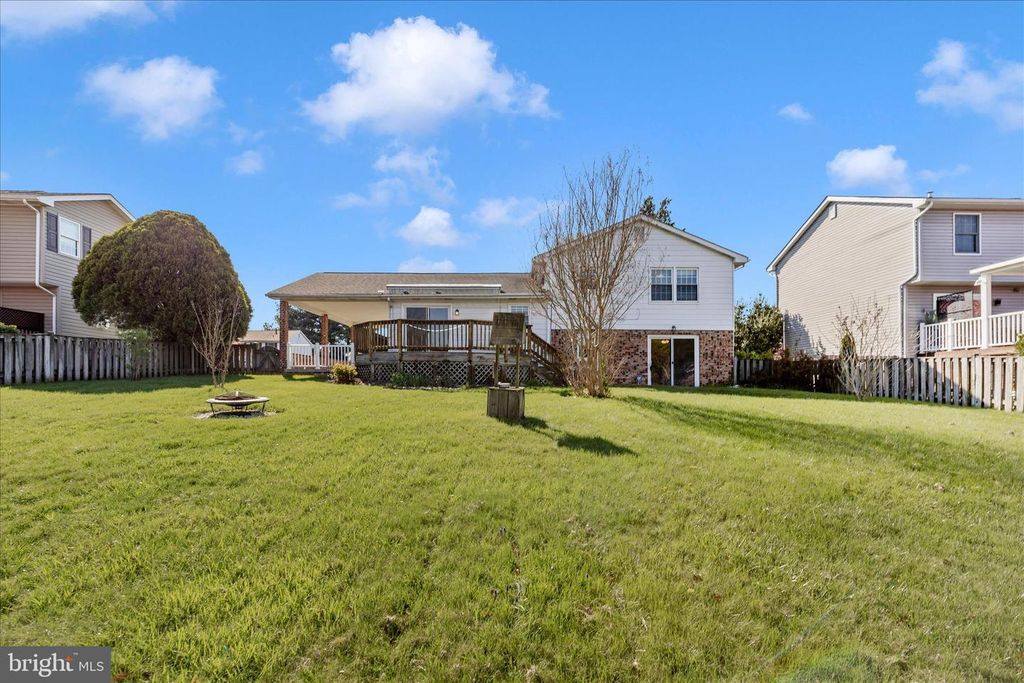 Image 45 of property listing at 8211 WINTER SNOW CT, Frederick, MD 21702