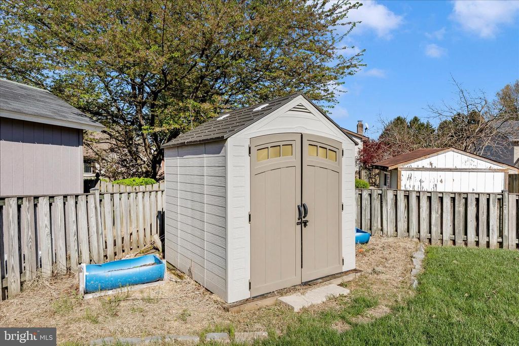 Image 54 of property listing at 8211 WINTER SNOW CT, Frederick, MD 21702