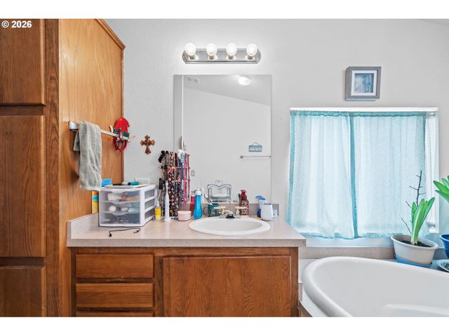 16500 Se 1ST St 118, Vancouver, WA 98684