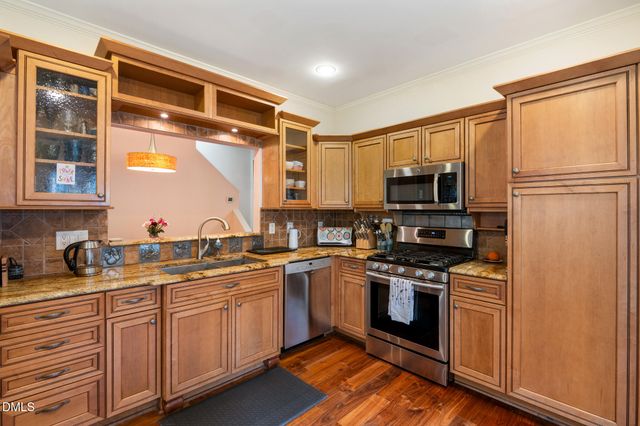 407 Waterside Drive, Carrboro, NC 27510