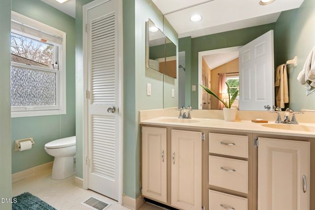 407 Waterside Drive, Carrboro, NC 27510