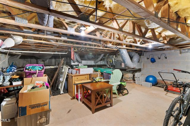 407 Waterside Drive, Carrboro, NC 27510