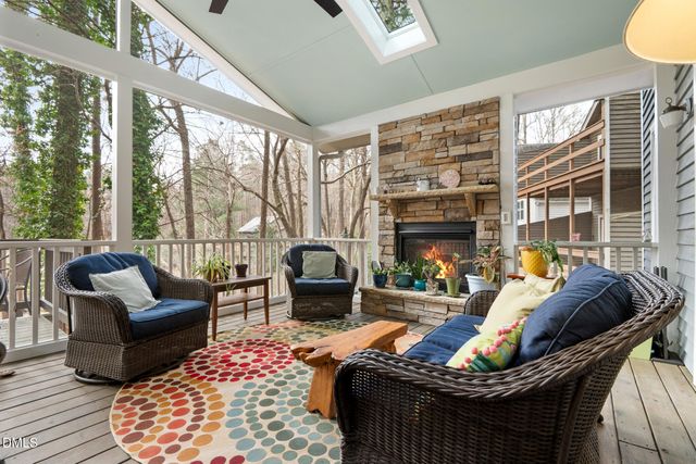 407 Waterside Drive, Carrboro, NC 27510